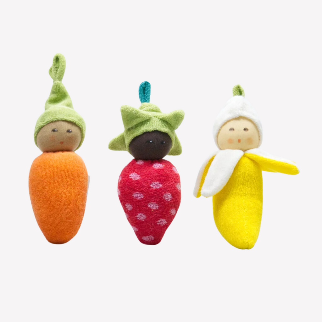The cutest carrot ever! Sweet and charming... fresh from the garden, this little rattle is perfect for baby. Lovingly handmade to be just right for little hands to grasp, hold and love. Wonderfully appealing and adorable to look at, the subtle expression is calming and comforting. A friend to have along anytime or a adorable gift! Other items sold separately.
Organic Cotton and Organic Wool
