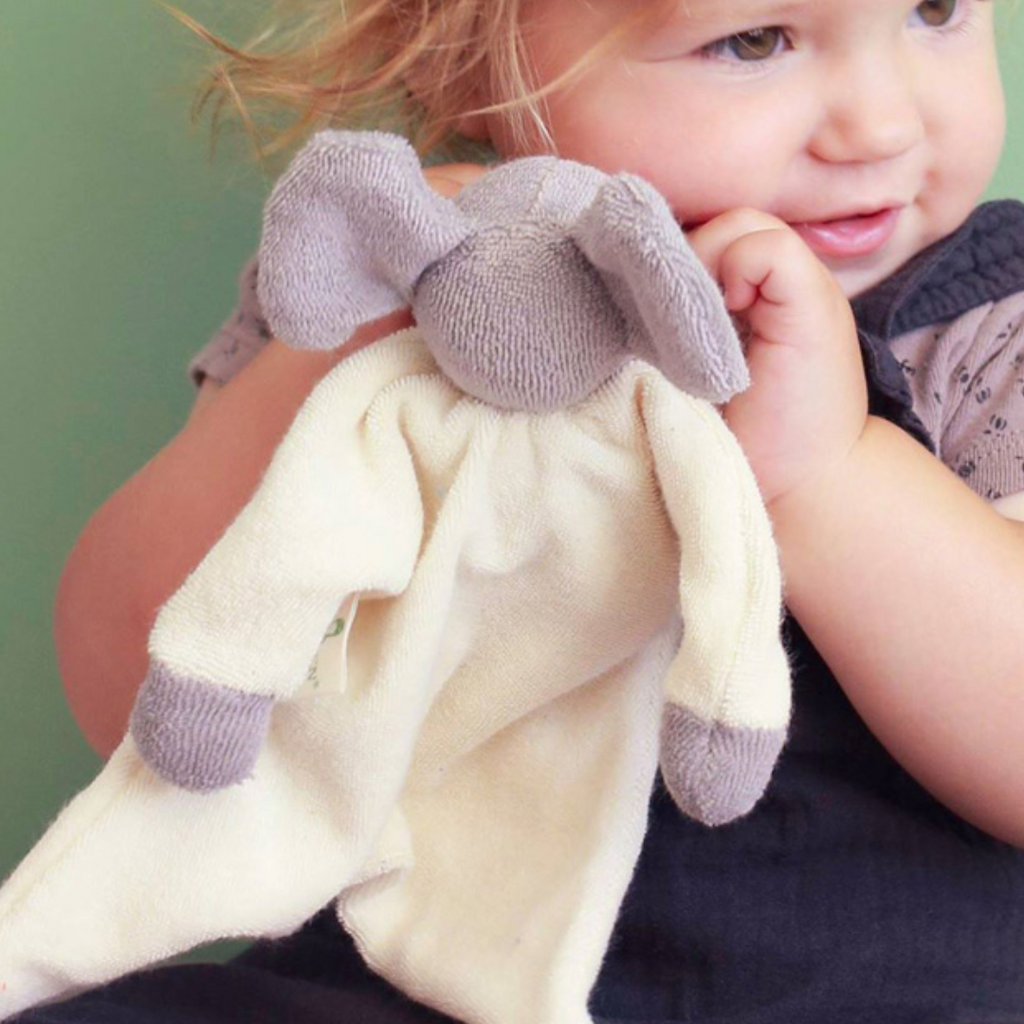 Elephant - Soother - All Natural/Organic
Sweet, soft, cuddly and perfect for baby. Lovingly handmade to be just right for tiny hands to grasp and hold. Soothing, cozy, wonderfully soft and adorable to look at. Great at home or on the go and a perfect gift!  Made from Organic cotton and Organic Wool
