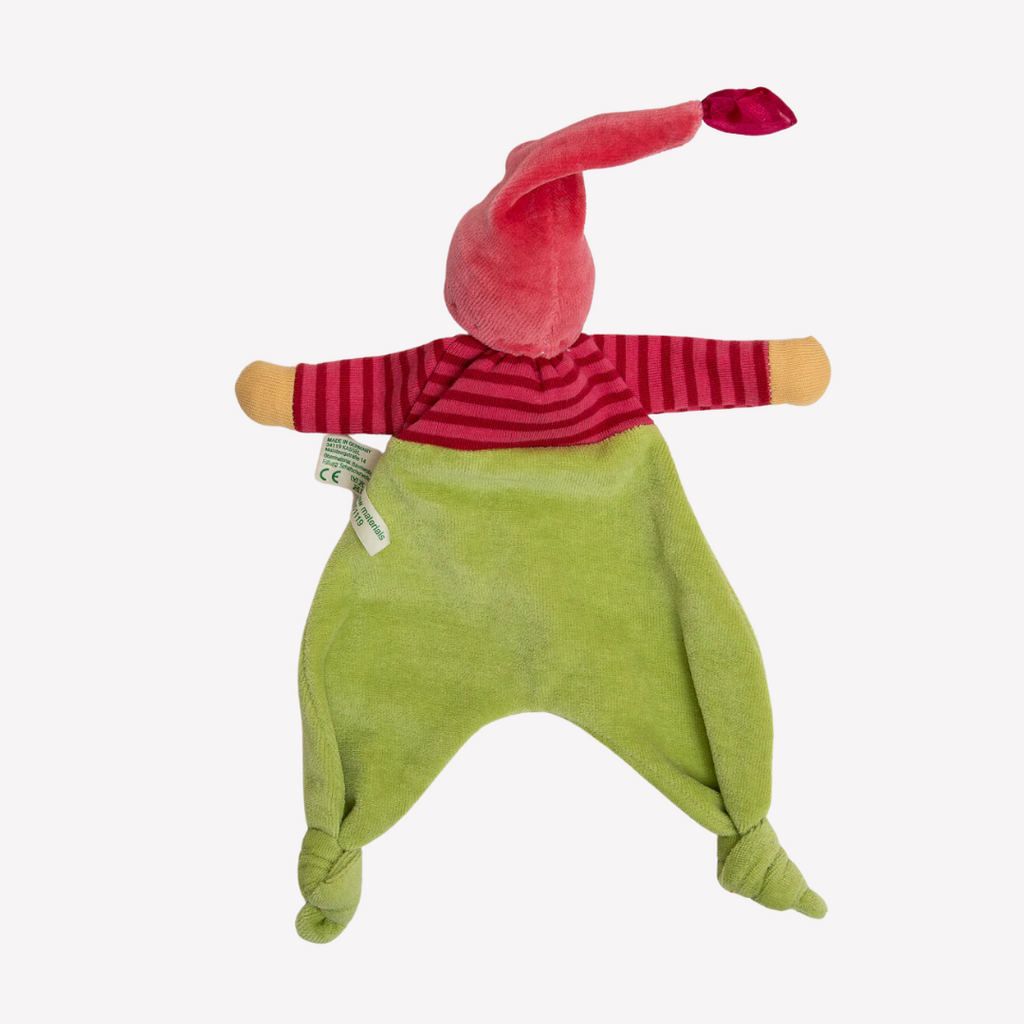 Nachen nature – Forest Elf This forest elf is so cuddly and easy to grasp. A charming first friend and nap mate with a sweet expression and bright colors that are sure to entice your little one. Knotted ends are perfect for soothing teething gums. Wonderful for naptime or anytime!