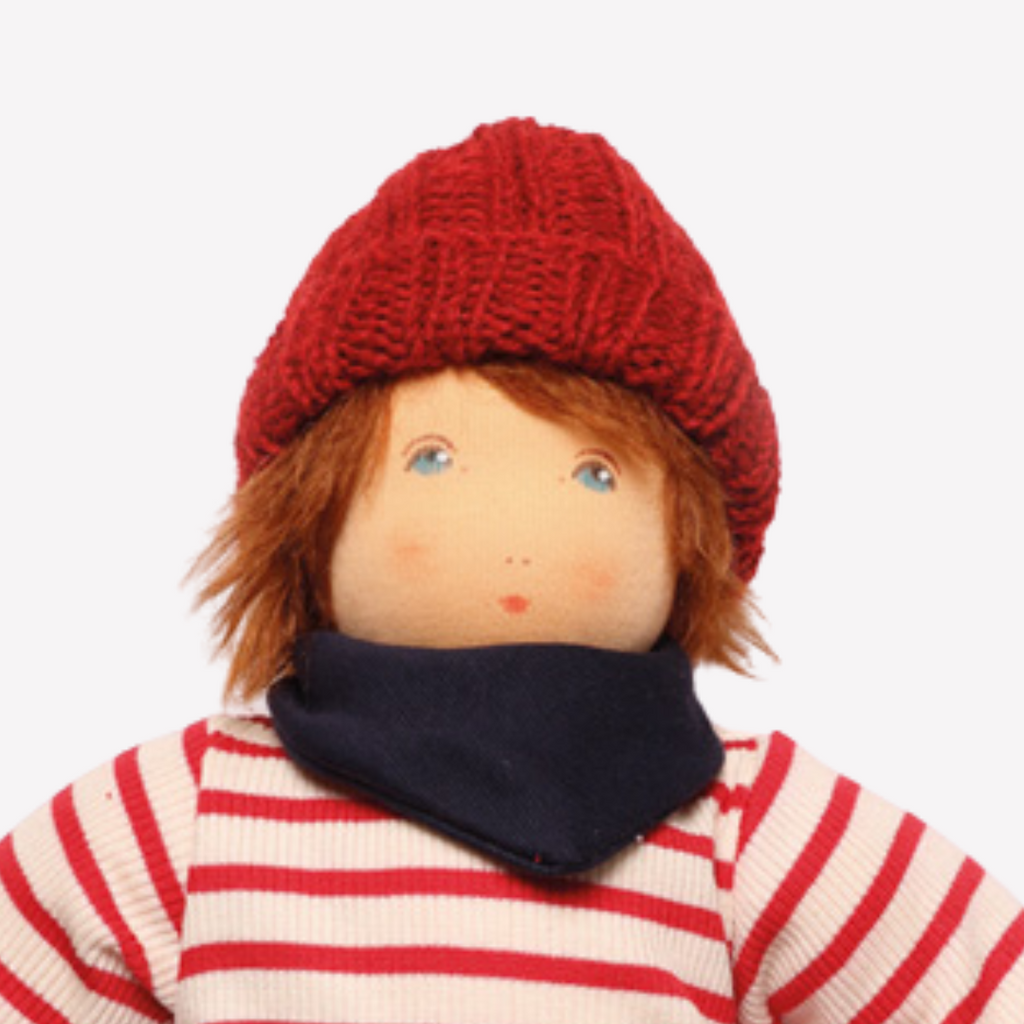 Children love to imagine and create stories and this beautiful doll is a just right companion to help play out those ideas, perhaps a tea party scene or a friend along on a walk. The world of imagination awaits. Wonderfully charming and adorable to look at, the subtle expression is calming and comforting. At the end of the day this amazing doll is the perfect bedtime listener and cozy pal. Nachen Natur