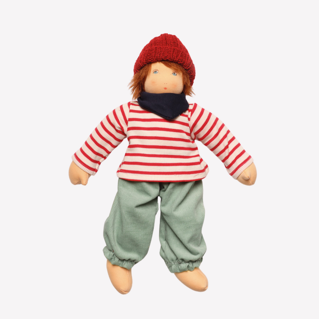 Children love to imagine and create stories and this beautiful doll is a just right companion to help play out those ideas, perhaps a tea party scene or a friend along on a walk. The world of imagination awaits. Wonderfully charming and adorable to look at, the subtle expression is calming and comforting. At the end of the day this amazing doll is the perfect bedtime listener and cozy pal. Nachen Natur