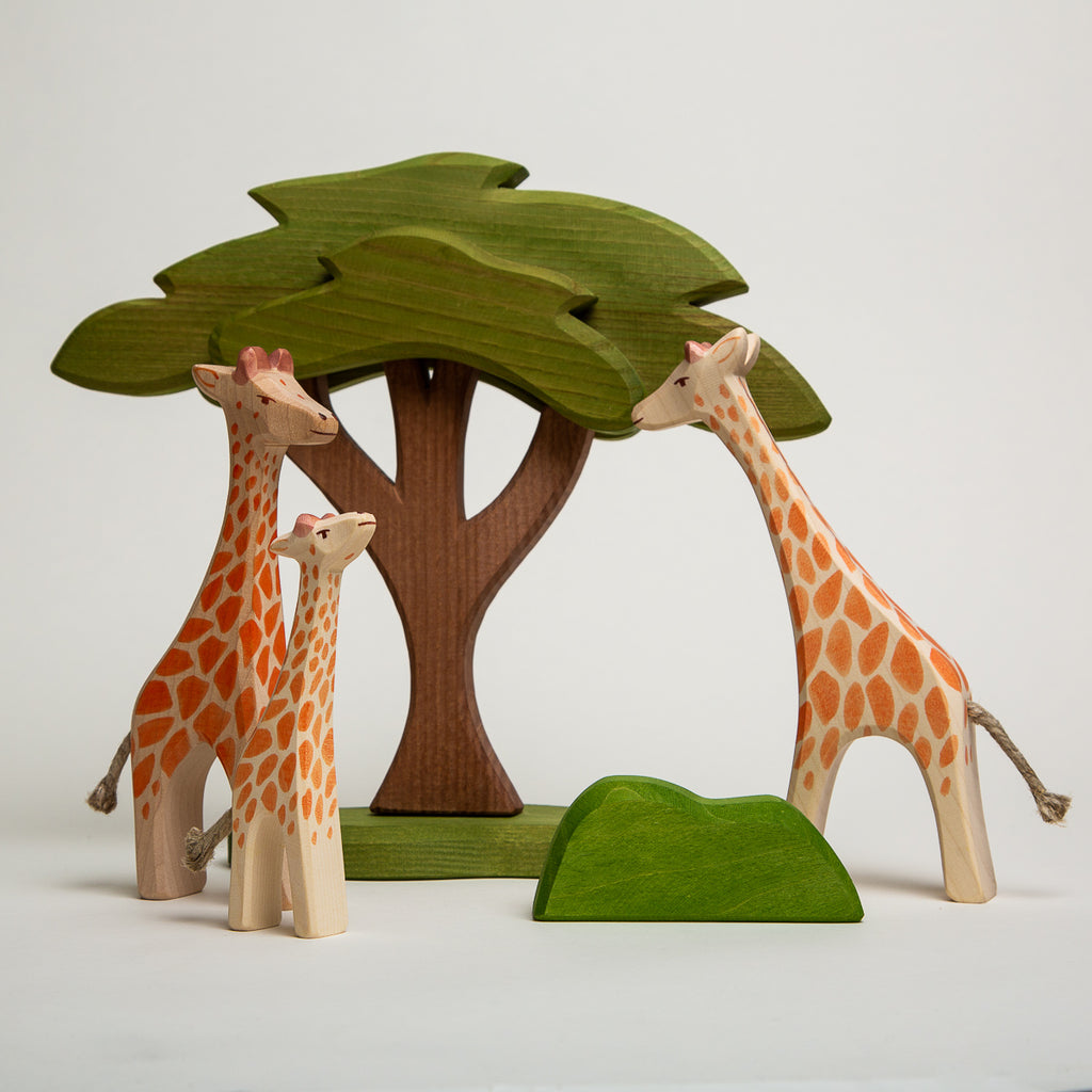 Giraffe Head High Small - Ostheimer Wooden Toys - The Acorn Store - Décor