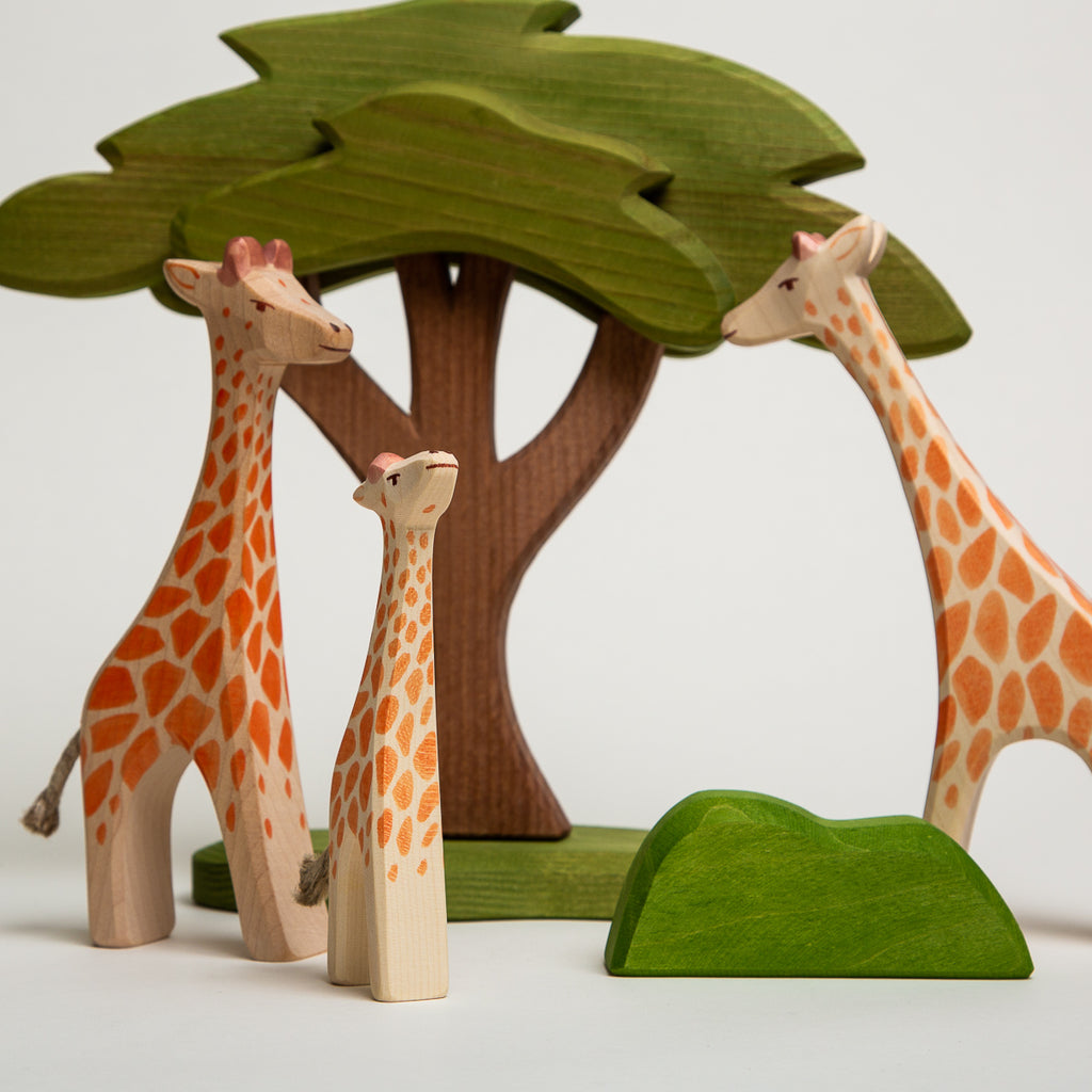 Giraffe Head High Small - Ostheimer Wooden Toys - The Acorn Store - Décor