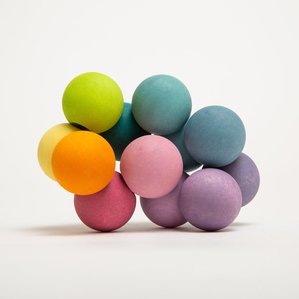 Beads Grasper - Grimm's Spiel & Holtz - The Acorn Store - Décor