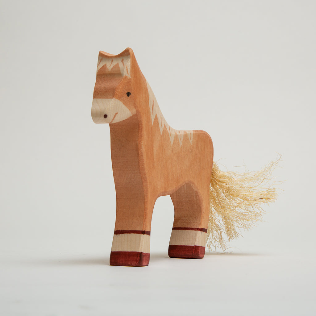 Horse Standing - Light Brown - Holztiger - The Acorn Store - Décor