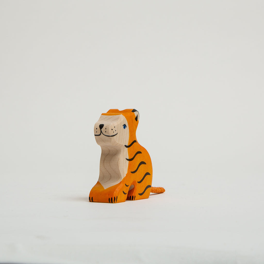 Tiger Sitting - Small - Holztiger - The Acorn Store - Décor