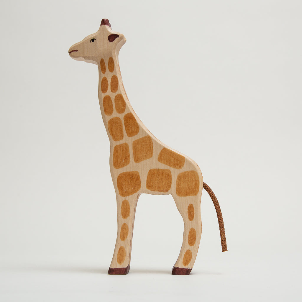 Giraffe Standing - Holztiger - The Acorn Store - Décor