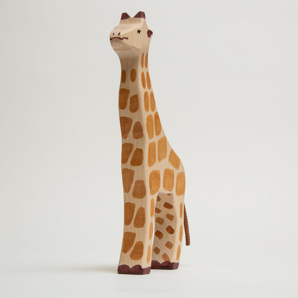Giraffe Standing - Holztiger - The Acorn Store - Décor