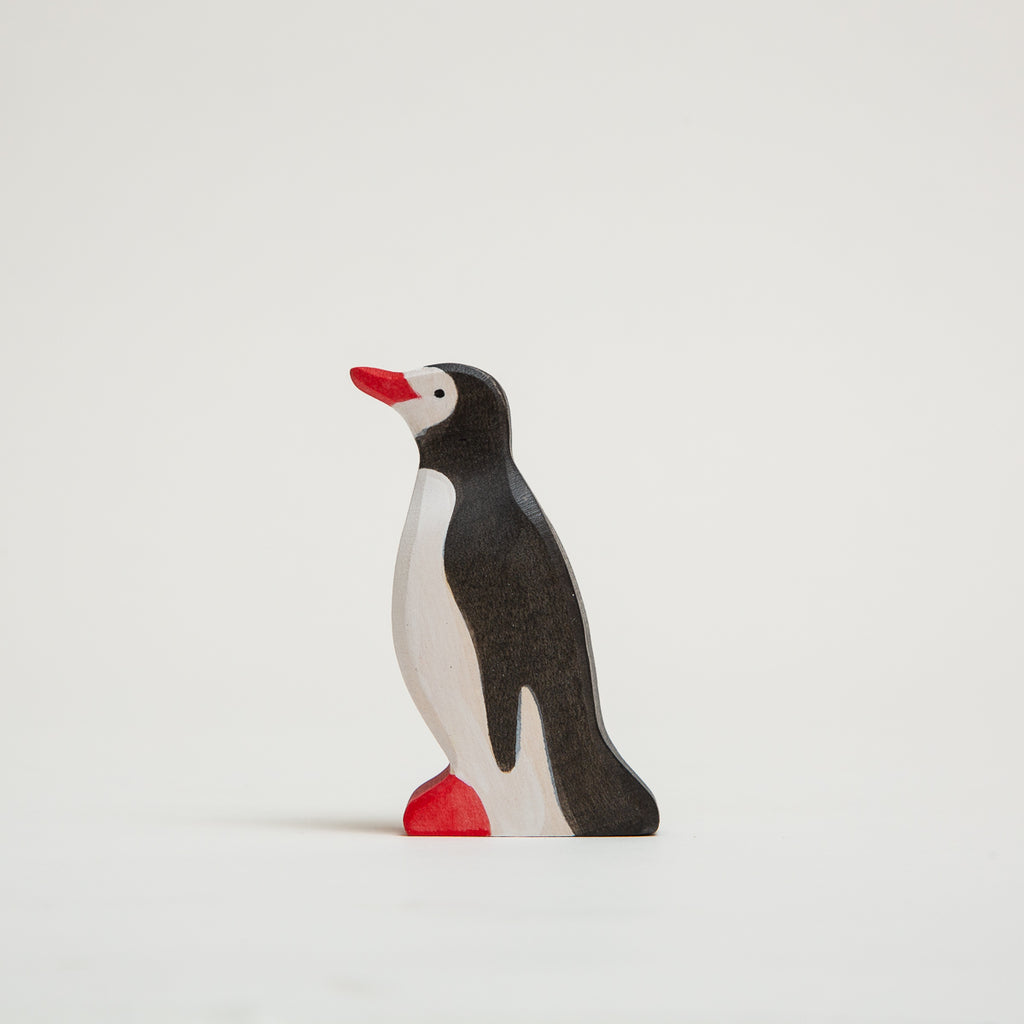 Penguin Standing - Holztiger - The Acorn Store - Décor