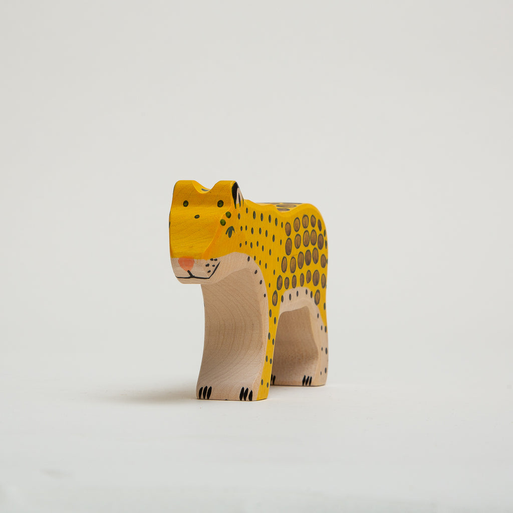 Leopard Standing - Holztiger - The Acorn Store - Décor