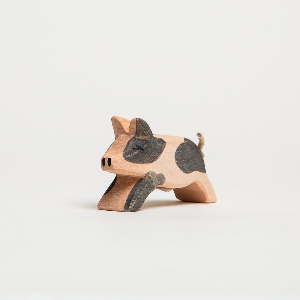 Piglet Spotted Running - Ostheimer Wooden Toys - The Acorn Store - Décor