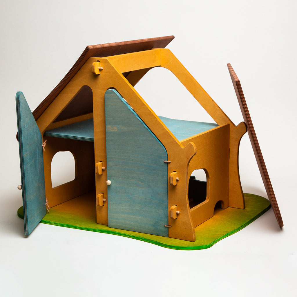 Farm House - Ostheimer Wooden Toys - The Acorn Store - Décor