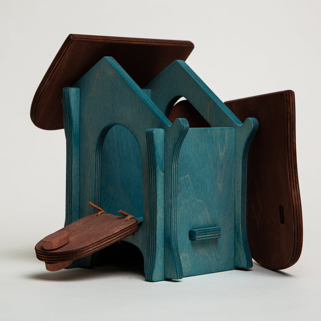 Hen House - Ostheimer Wooden Toys - The Acorn Store - Décor