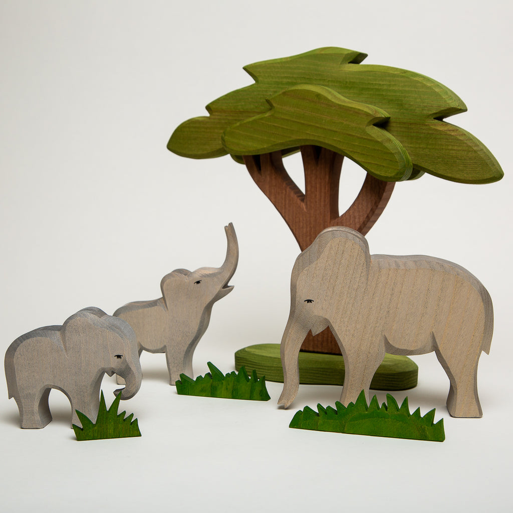Elephant Eating Small - Ostheimer Wooden Toys - The Acorn Store - Décor